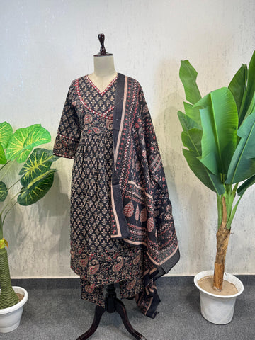 Ajrack cotton Black 3-pc Anarkali Set with V-neck Ajrack cotton Black 3-pc Anarkali Set with V-neck