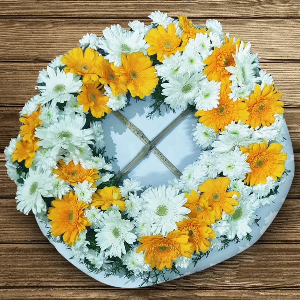 Gerberas Wreath 30 Yellow And White Coloured Flower