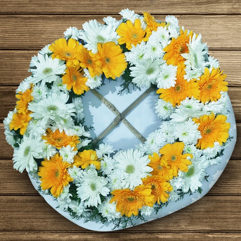 Gerberas Wreath 30 Yellow And White Coloured Flower Gerberas Wreath 30 Yellow And White Coloured Flower