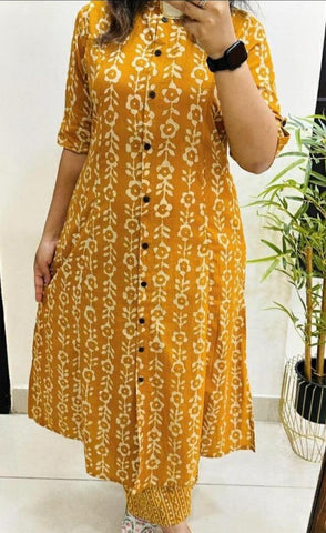 Beautiful Yellow Cotton Kurta & Pant Set Beautiful Yellow Cotton Kurta & Pant Set