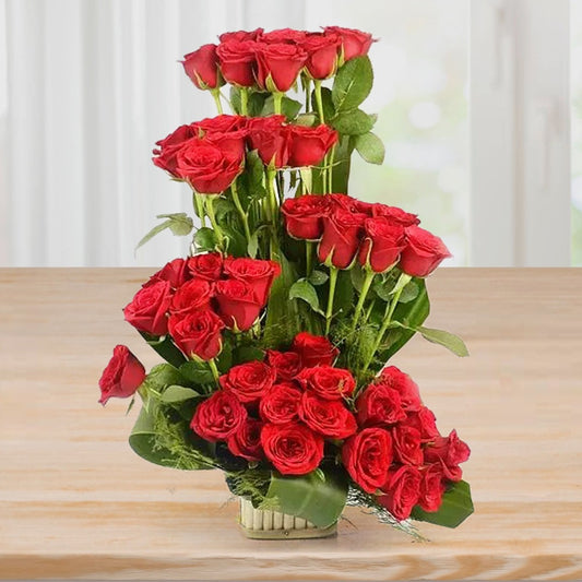 48 Red Rose's Basket