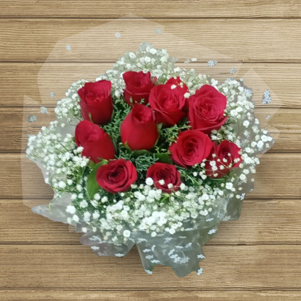 Red roses with gypsy