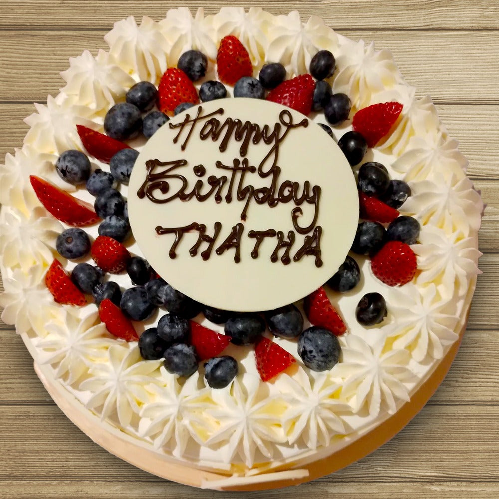 Round butterscotch Taj cake