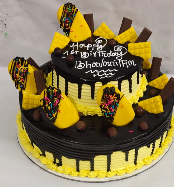 Pineapple Chocolate Fusion: 2-Tier Extravaganza (3kg)