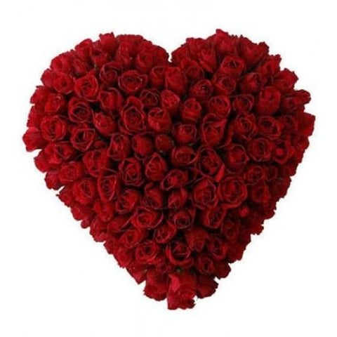 100-red-roses-heart-shape