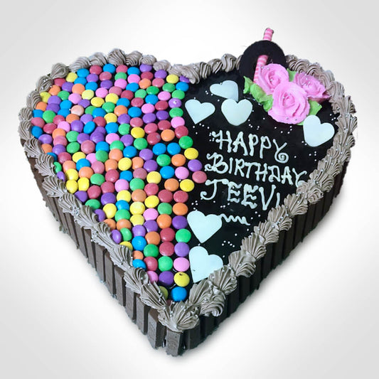 Heart Shaped KitKat Velvette Cake