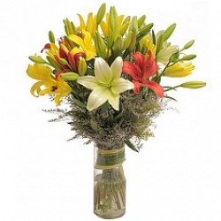 mixed-lillies-vase